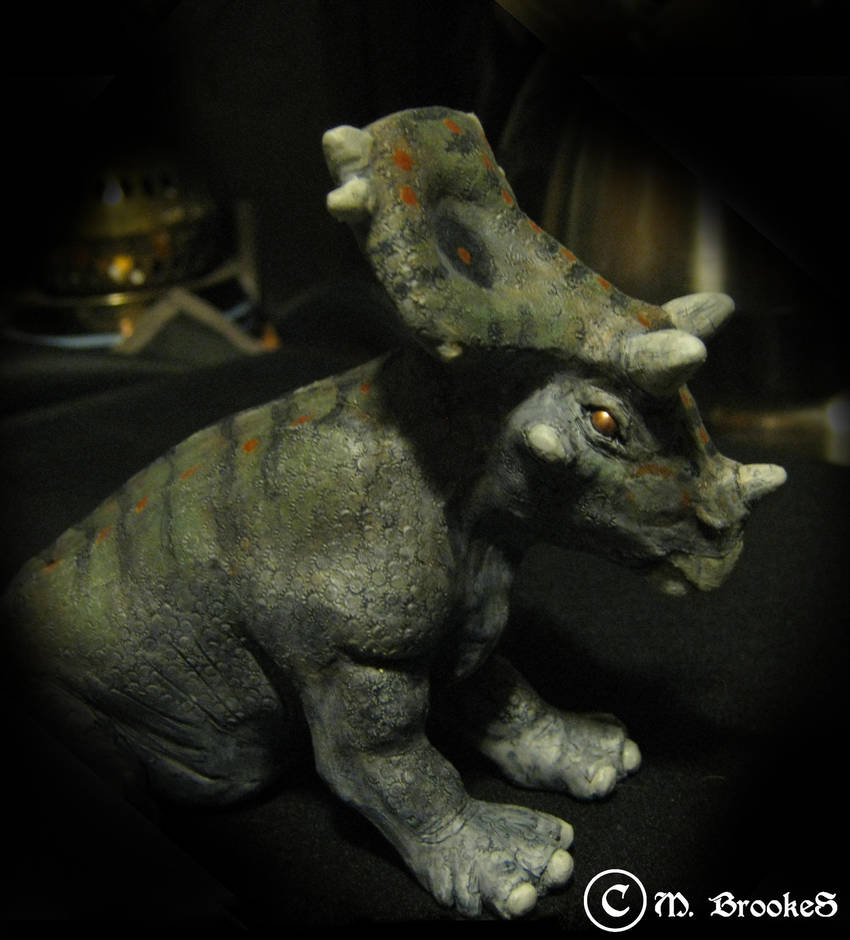 Chasmosaurus Hatchling by she1badelf