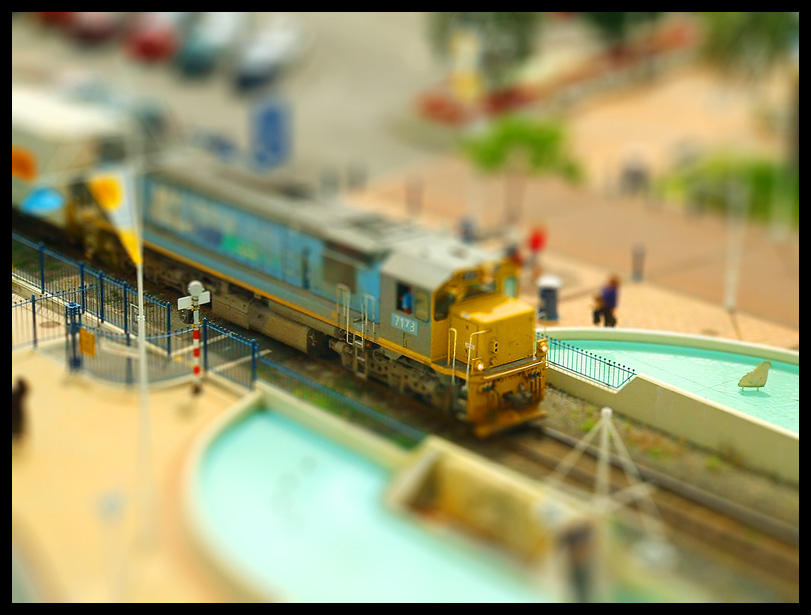 TILT SHIFTING 11 by eRiQ
