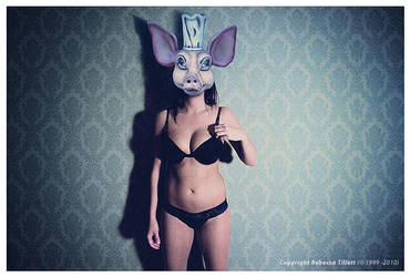 paper pig mask by bexe