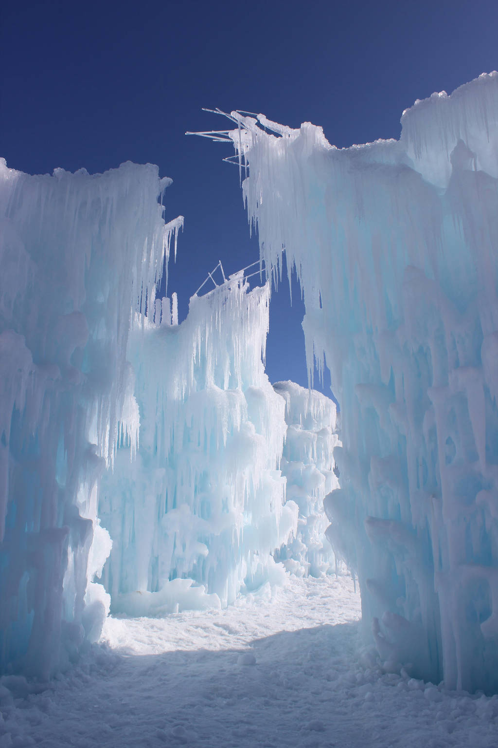 Winter Scenes - Ice Castle2 by Qrinta