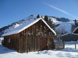 winter cabin. by retrofreeak
