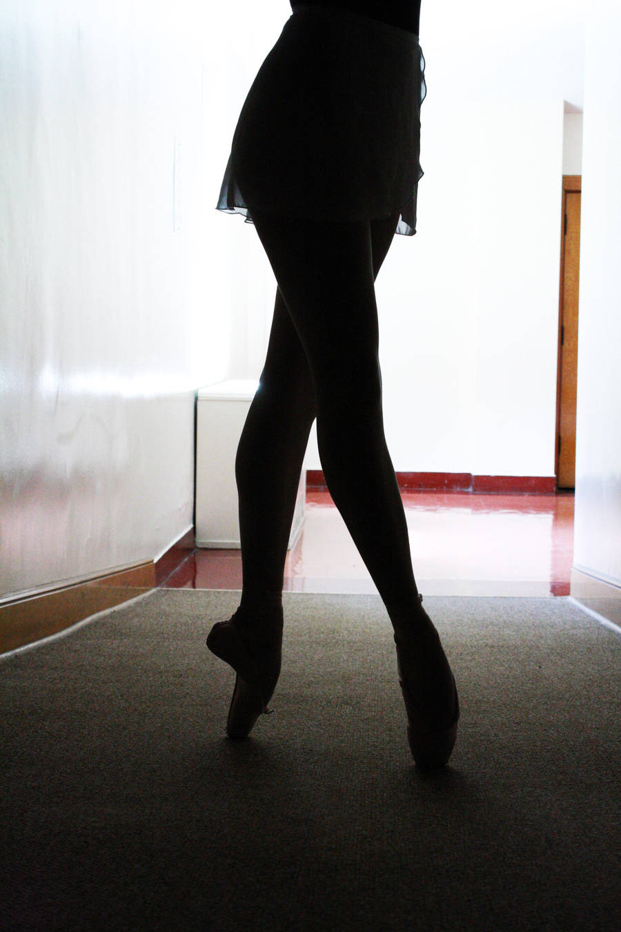 legs and feet by retrofreeak