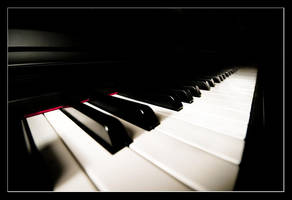 Piano by Laffen2004