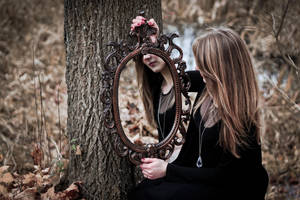 Mirror mirror by Zi0oTo