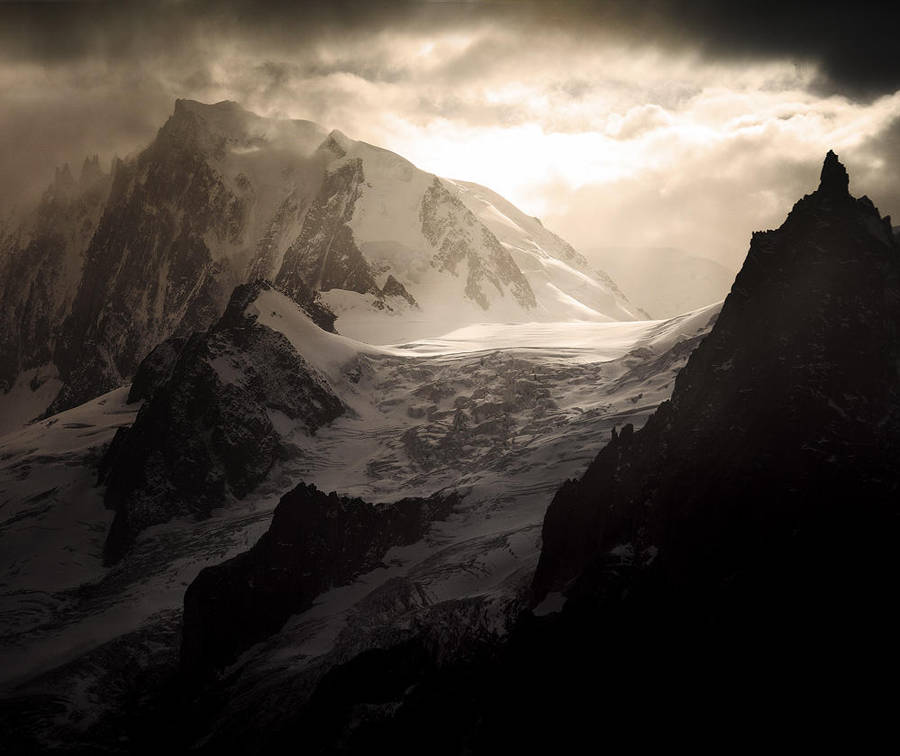 The Outer Shadow by alexandre-deschaumes