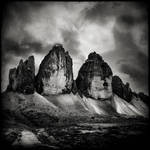 ::: stOne tearS ::: by twELveRN