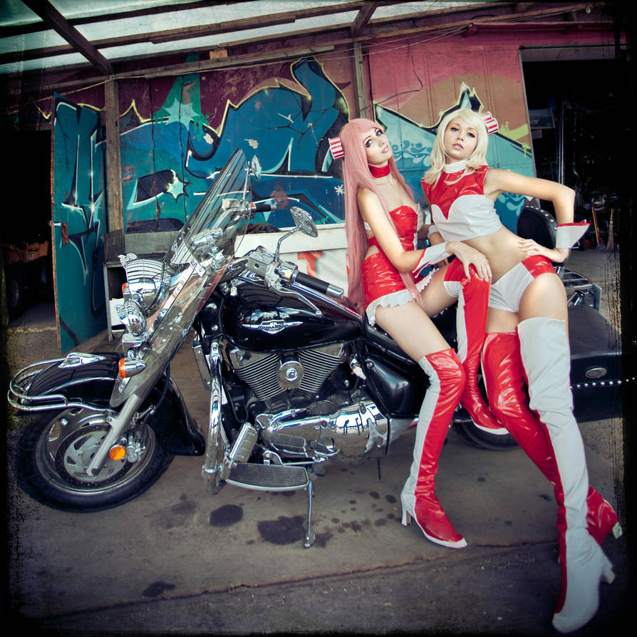 Queens are resting by Alexia-Muller