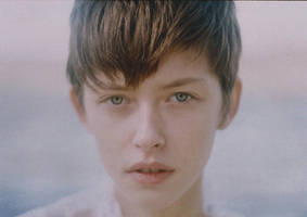 Pas Si Simple. by la-child