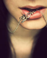 lips.. II by xCatiix