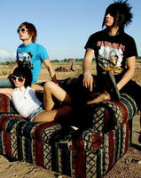 Looking2 by Neji-4-ever