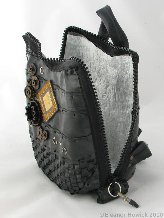 Bicycle tube bag - inside by elfnor