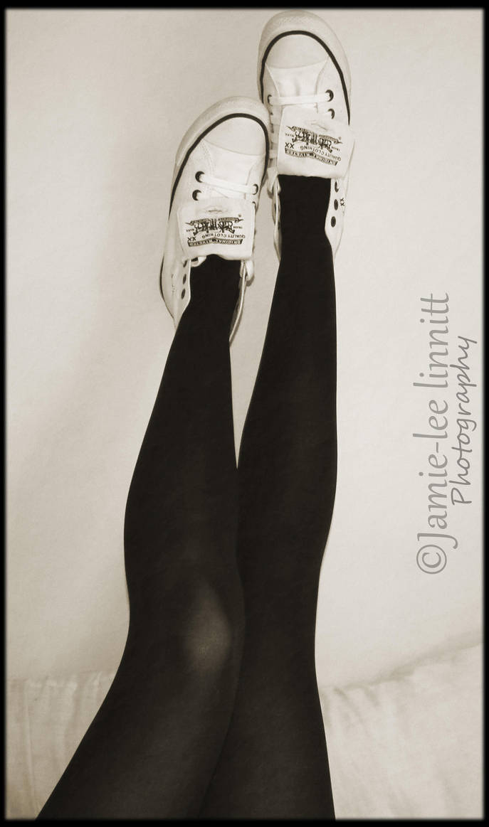 Angel. by JleeLinnitt