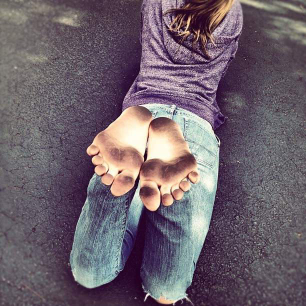 Dirty feet by KasumiReikaMichelle on DeviantArt