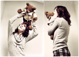 Te-te-TeddyBear by Lionique