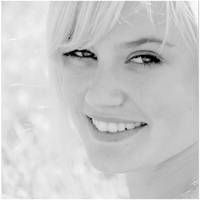 to laugh and love by aistiki