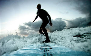 Surf - Silhouette by plo0m