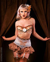 Peep Show by miss-mosh