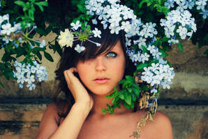 look at me. by skafunk