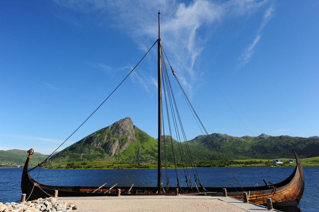 Lofotr viking ship by barsknos