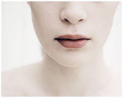 don't know who I am. by Gravitatioon