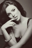 Emma2 by staceyclarkephoto