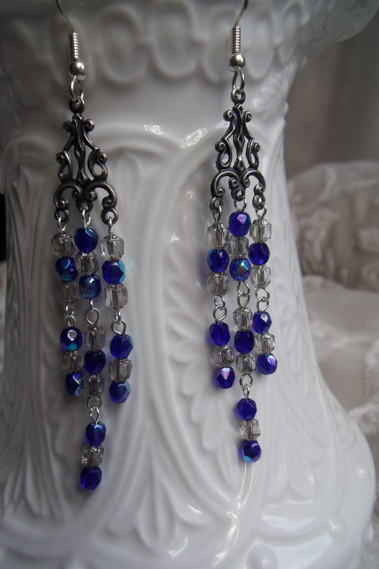 Midnight Snowfall Earrings by Valley-of-Egeria