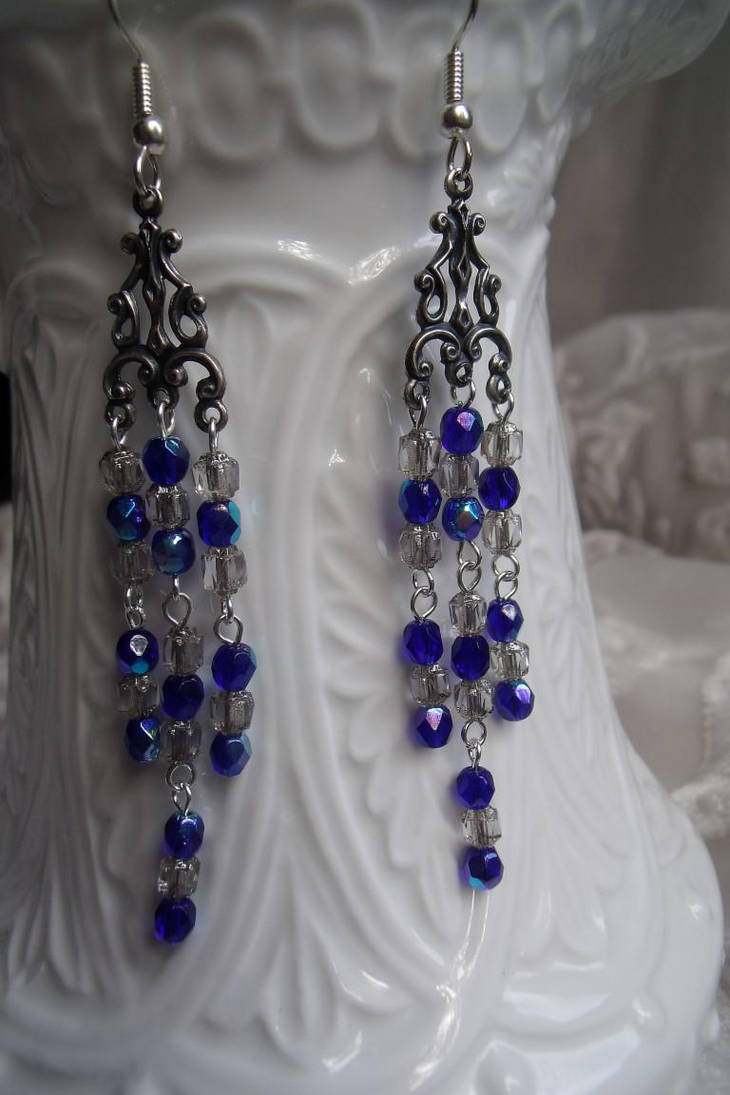 Midnight Snowfall Earrings by Valley-of-Egeria