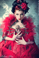 Red Queen by ulorinvex