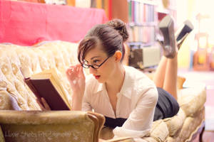 Chicks Dig Books by rachelhope13