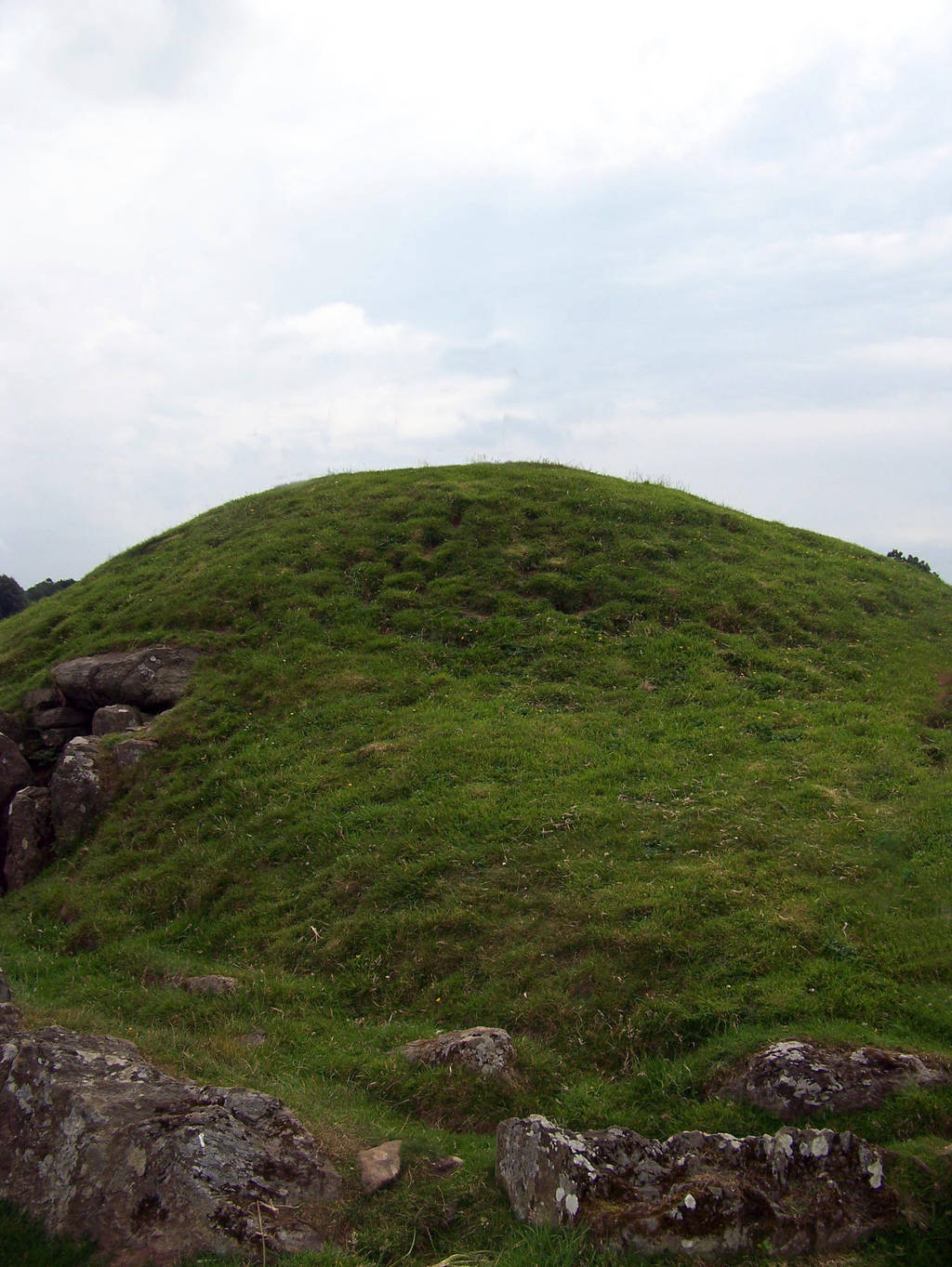 A Rather Large Hill by Mourge-stawk
