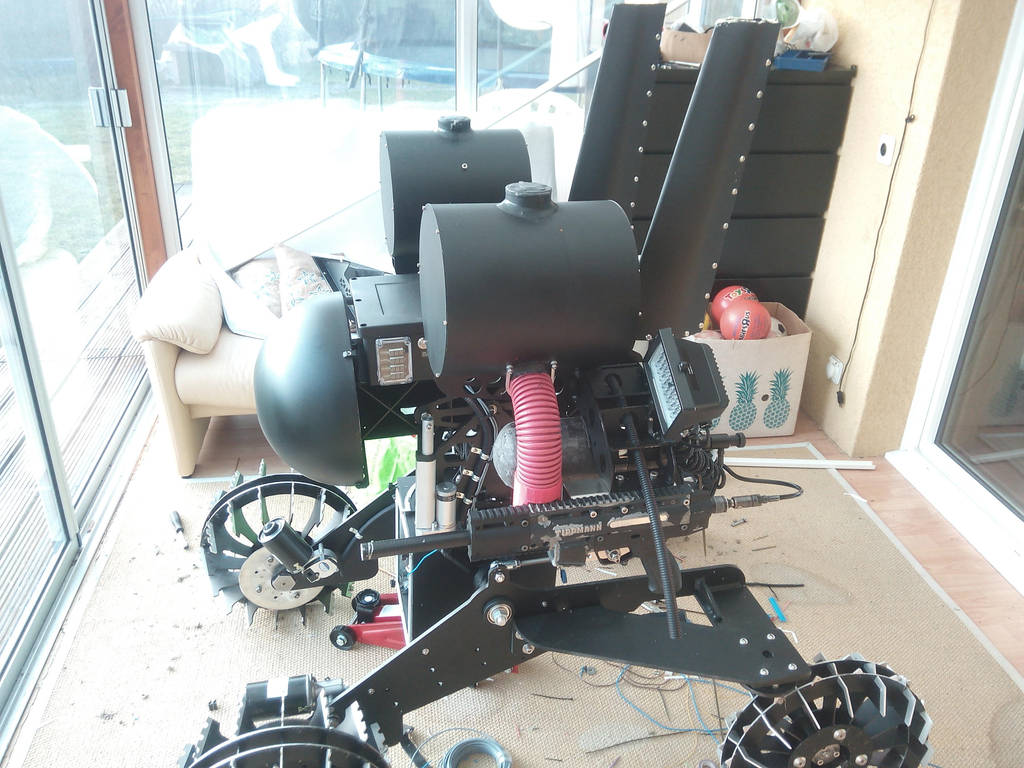 Paintball robot drone radio controled IGOR 3.0 Evo by Mavilia on DeviantArt