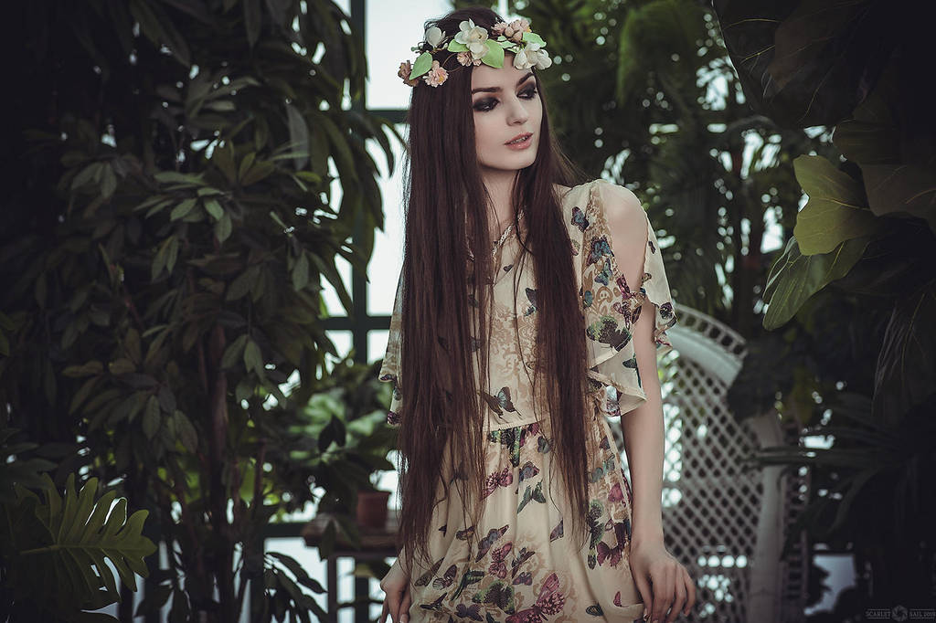 Flowers in Hair - by Alice ~MightyRaccoon~ Spiegel by LetzteSchatten-stock