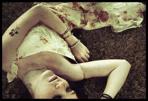 Falling inside by XxTaintedLipsxX