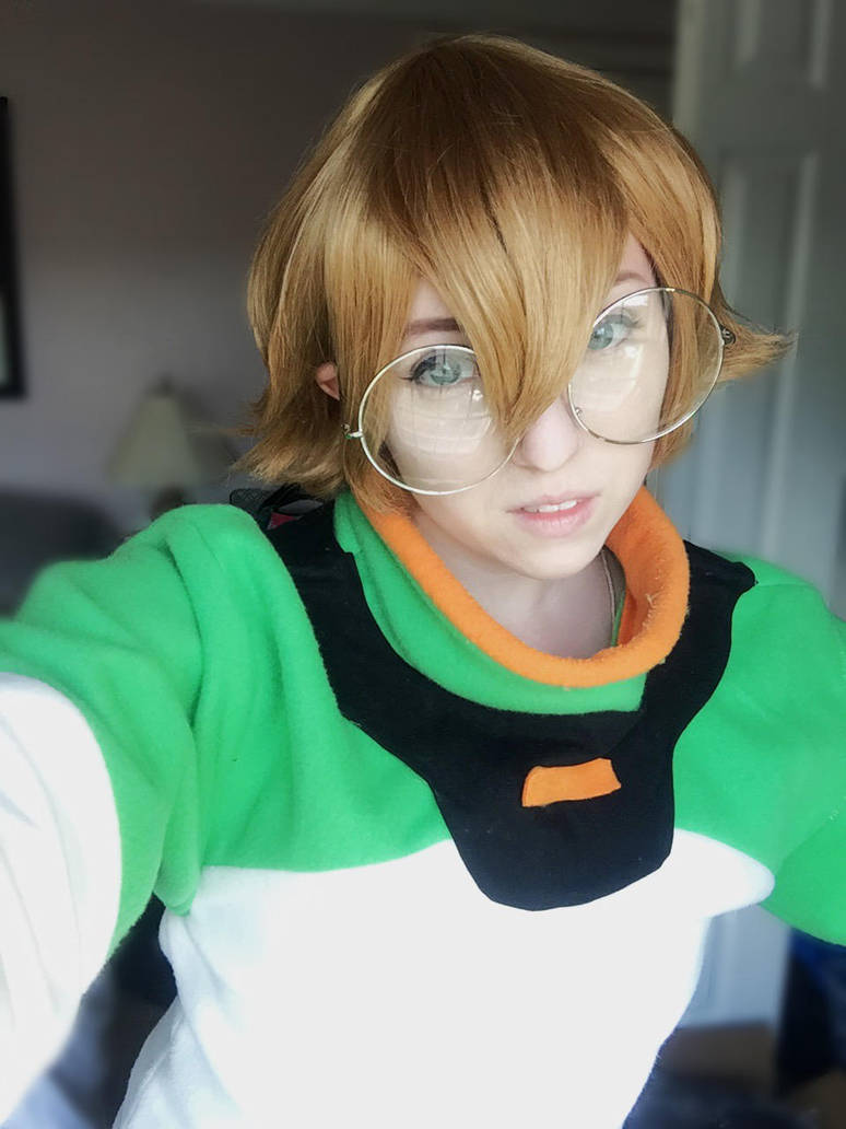 Pidge Gunderson Voltron Cosplay By Beccaliebe On Deviantart