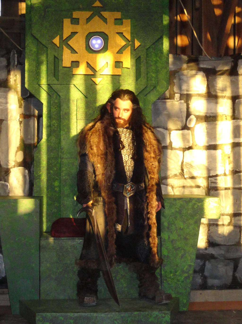 King under the mountain by damnitsasha
