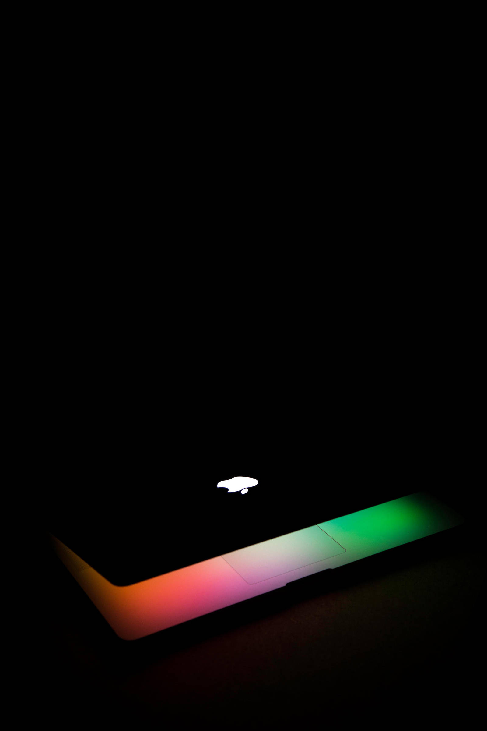 Apple Macbook Glow by GavinAsh