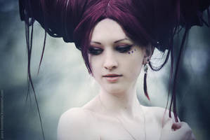 The Seven Deadly Sins: VANITY by MariannaInsomnia