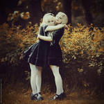 Hug by MariannaInsomnia