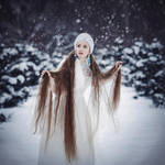 Snow Maiden by MariannaInsomnia