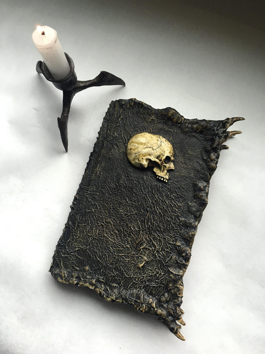 Skull Sketchbook by MrSoles