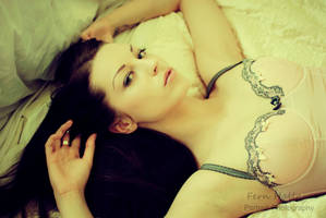 Hypnotizing by fernxxx