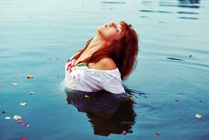 E m e r g e n c e . by Lukreszja