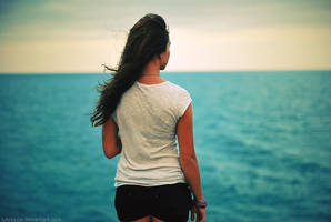 The sea is calling me. by Lukreszja