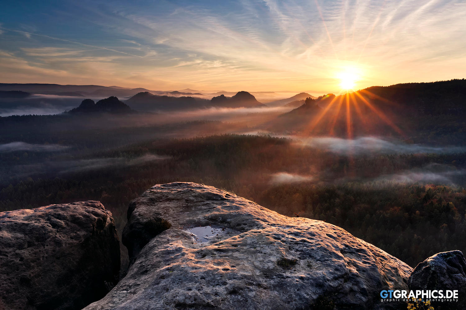 Kiss of the Sun by TobiasRoetsch