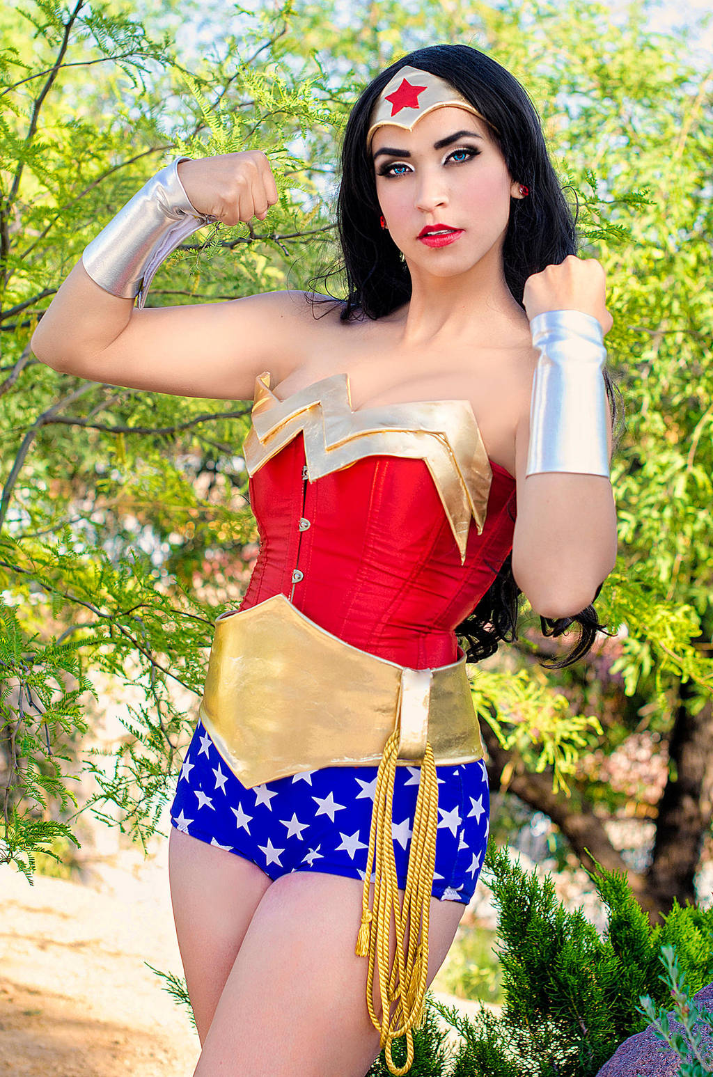 Wonder Woman I by AnaLuSauceda