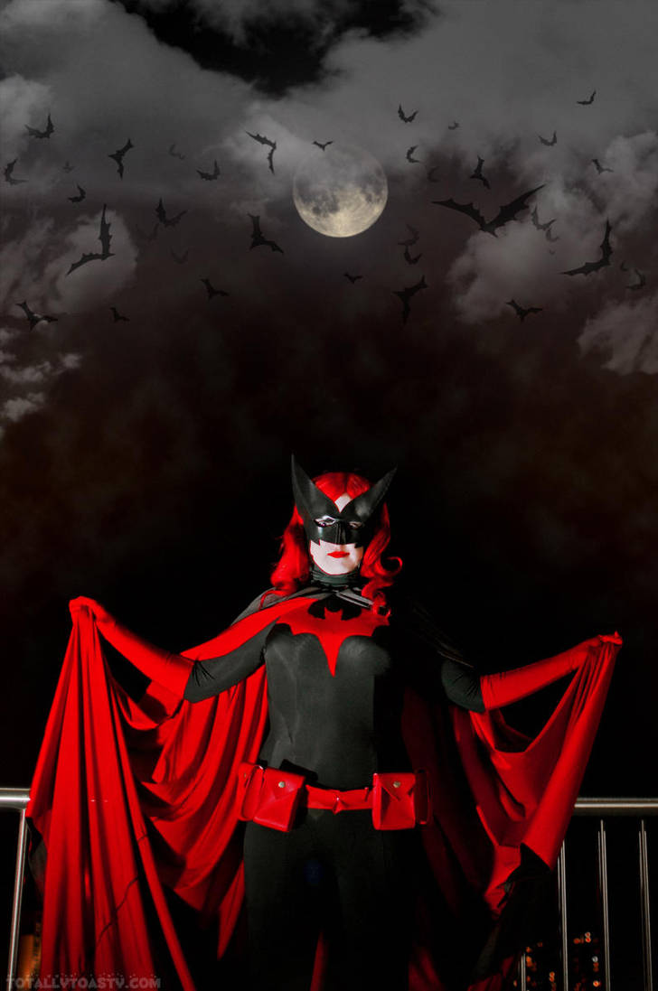 Batwoman by NsomniacArtist