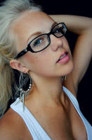 helllloo. by 00Paffy00