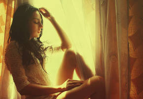 Whispering memories by SandyManase