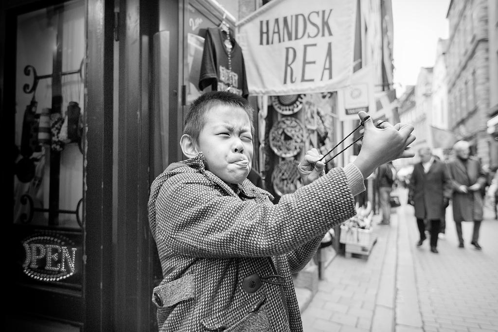 The Rubber Shooter by sandas04