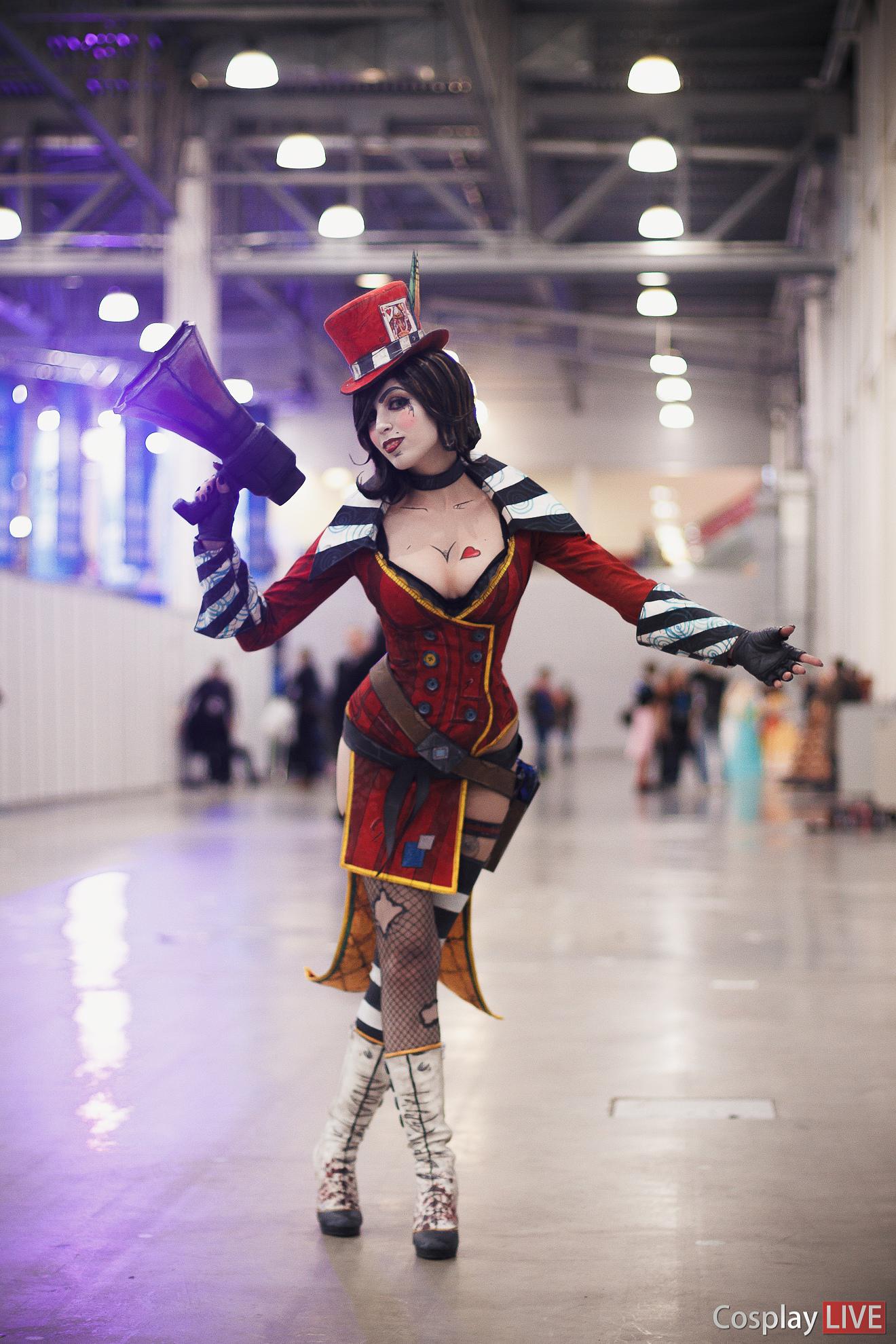 Mad Moxxi by DariaRooz on DeviantArt